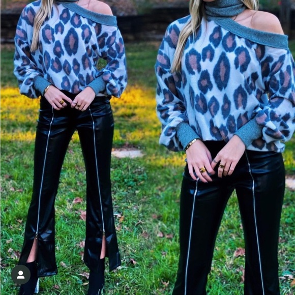 Faux Black Leather Zipper Flare Pants| Size Medium Leather Pants | Leather Pants - Picture 2 of 6